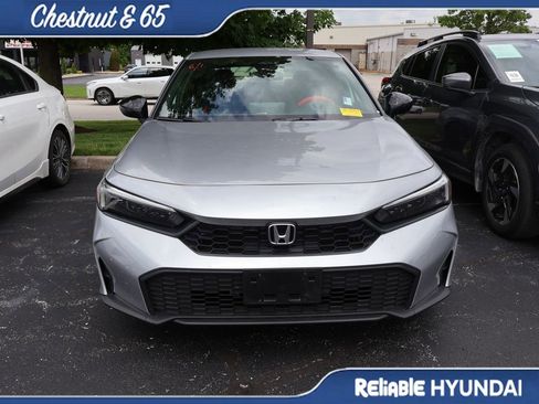 Used 2025 Honda Civic Sport image 6