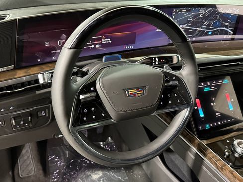 New 2025 Cadillac Escalade ESV Premium Luxury Platinum image 14
