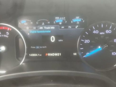 Used 2018 Ford F250 Lariat w/ Lariat Value Package AWD/4WD image 9