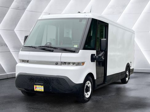 Used 2024 Chevrolet Brightdrop 600 w/ Commercial Equipment Package AWD/4WD image 2