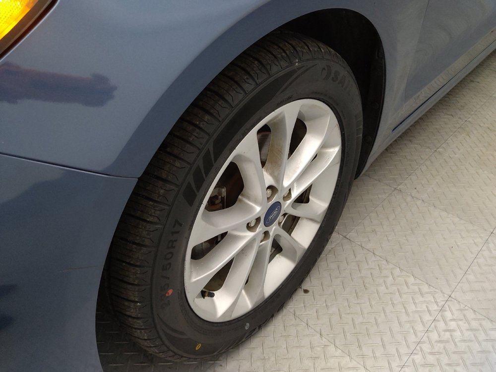 Used 2019 Ford Fusion SE FWD image 31