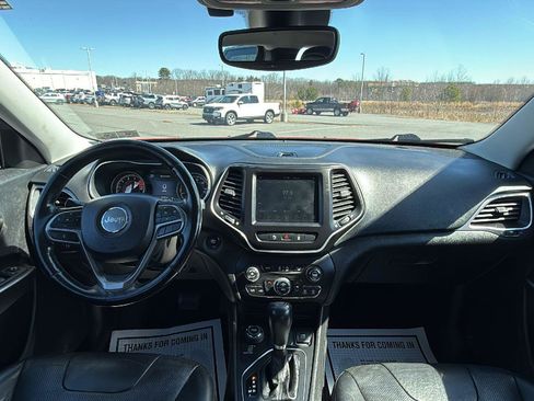 Used 2021 Jeep Cherokee Latitude Lux w/ Comfort/Convenience Group image 26