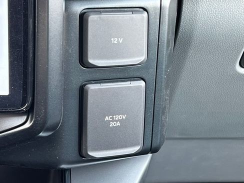 New 2025 Ford F150 Lightning Flash AWD/4WD image 33