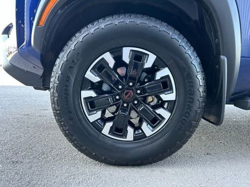 Used 2023 Nissan Frontier PRO-4X w/ Pro Convenience Package image 12