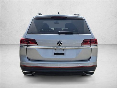 Used 2022 Volkswagen Atlas SE image 6