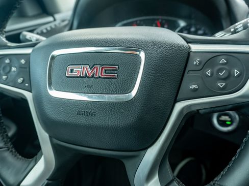Used 2024 GMC Terrain SLT w/ Elevation Edition AWD/4WD image 30