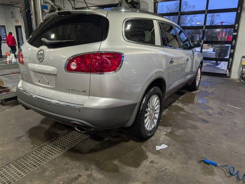 Used 2012 Buick Enclave Leather image 29