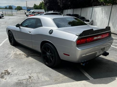 Used 2013 Dodge Challenger SXT Plus RWD image 5