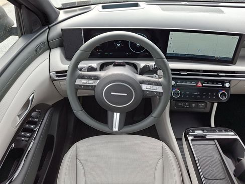 New 2026 Hyundai Tucson Limited image 7