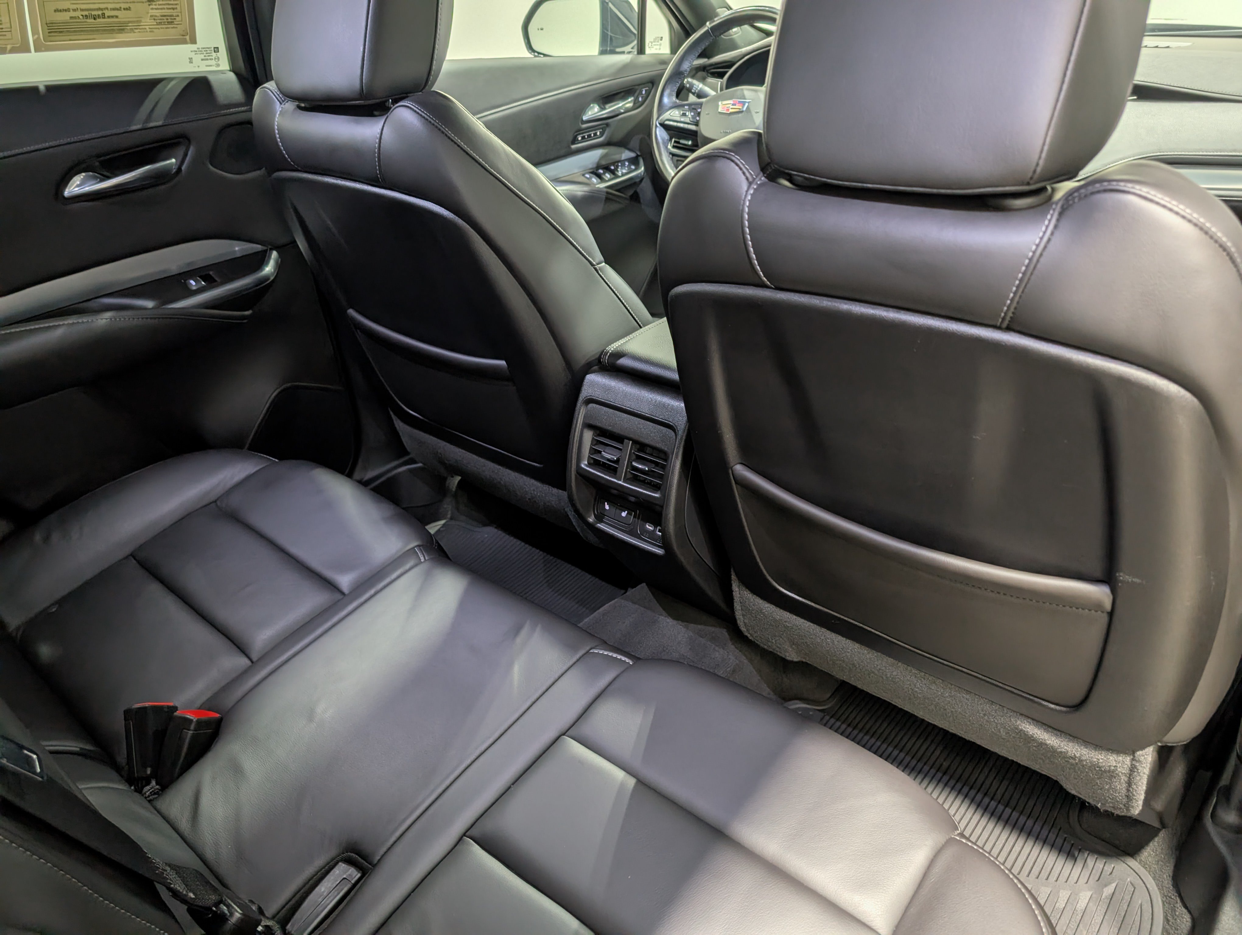 Used 2019 Cadillac XT4 Premium Luxury w/ Cold Weather Package AWD/4WD image 16