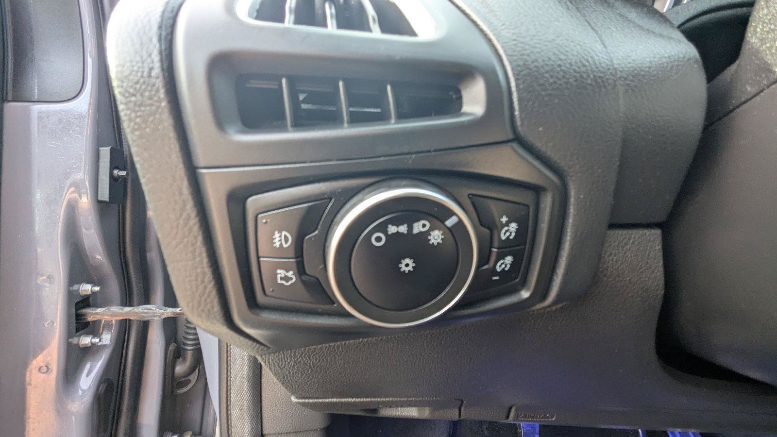 Used 2017 Ford Focus RS AWD/4WD image 18