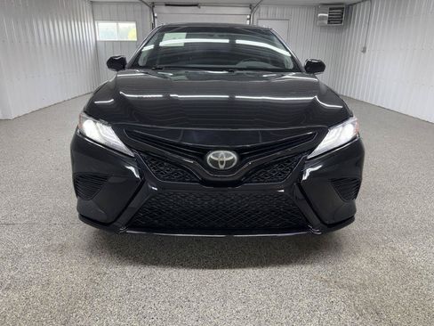Used 2019 Toyota Camry XSE FWD image 2