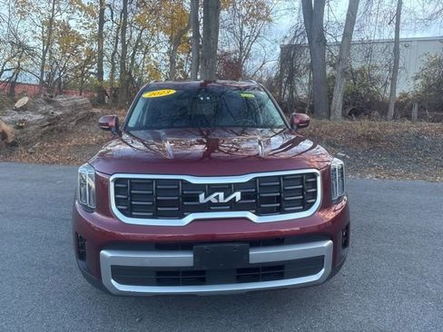 Used 2023 Kia Telluride S w/ S Sunroof Package image 2