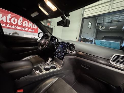Used 2020 Jeep Grand Cherokee Altitude AWD/4WD image 14