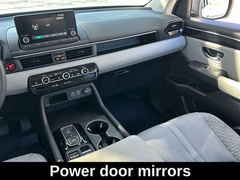 Used 2023 Honda Pilot LX image 12