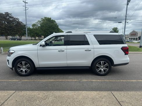 Used 2024 Ford Expedition Max Limited AWD/4WD image 7