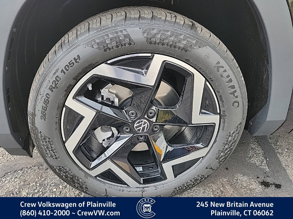 New 2027 Volkswagen Atlas SEL R-Line AWD/4WD image 17