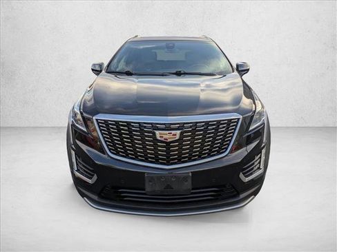 Used 2023 Cadillac XT5 Premium Luxury image 2