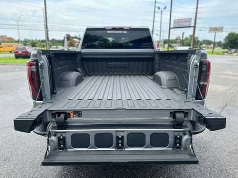 Used 2025 GMC Sierra 2500 AT4 AWD/4WD image 19