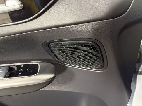 Used 2024 Mercedes-Benz GLC 43 AMG 4MATIC image 27