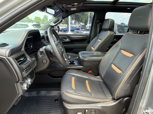 Used 2023 GMC Yukon AT4 AWD/4WD image 5
