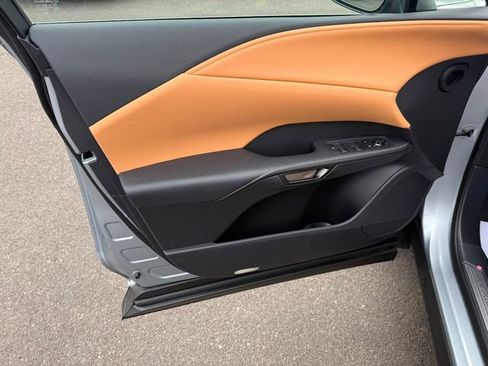 New 2026 Lexus RX 450h AWD image 13