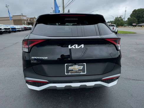 Used 2024 Kia Sportage EX FWD image 7