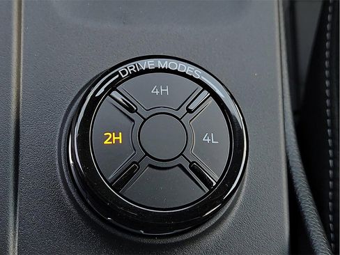 New 2025 Ford Ranger XLT w/ FX4 Off-Road Package image 16