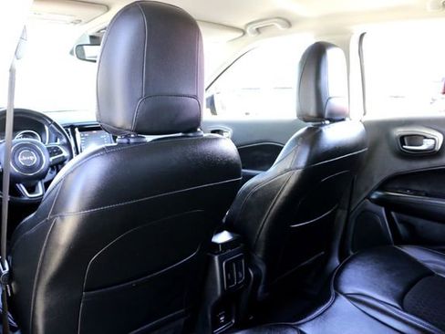 Used 2021 Jeep Compass Latitude image 22