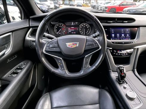 Used 2020 Cadillac XT5 Premium Luxury image 5