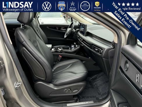 Used 2023 Lincoln Nautilus Reserve w/ Equipment Group 201A image 13