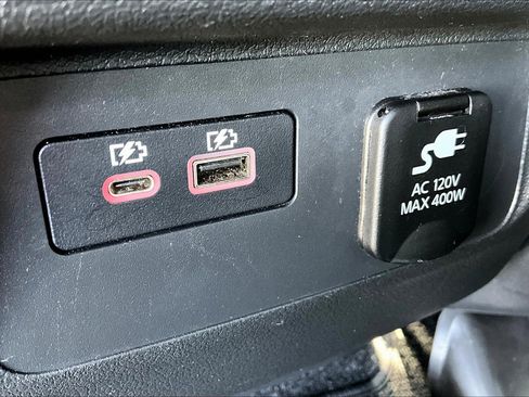 Used 2022 Nissan Frontier PRO-4X image 39