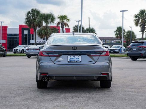 Used 2025 Toyota Camry XSE image 5