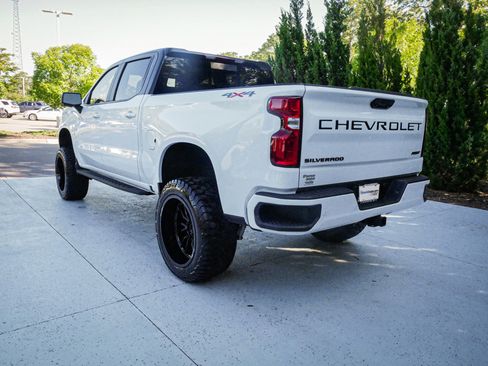 Used 2025 Chevrolet Silverado 1500 RST w/ Convenience Package II AWD/4WD image 8