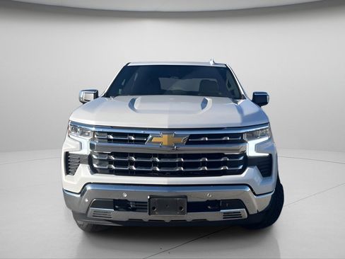 Used 2023 Chevrolet Silverado 1500 LTZ w/ LTZ Premium Package AWD/4WD image 16