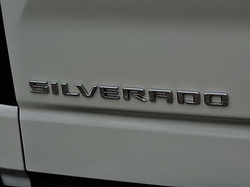 Used 2022 Chevrolet Silverado 1500 High Country AWD/4WD image 29