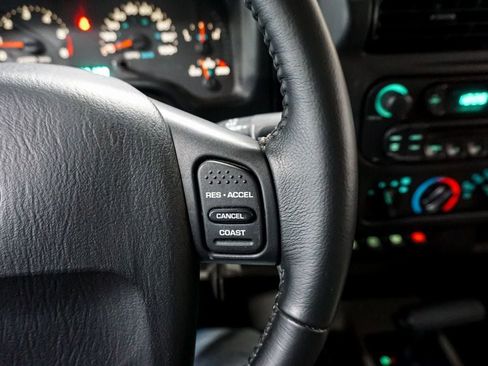 Used 2006 Jeep Wrangler Unlimited Rubicon w/ Security Group AWD/4WD image 46