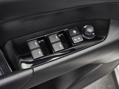 Certified 2025 MAZDA CX-5 AWD 2.5 S w/ Select Package image 11