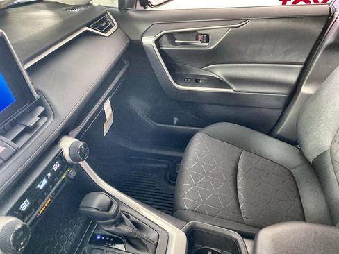 New 2025 Toyota RAV4 XLE image 21