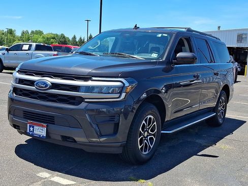 Used 2022 Ford Expedition Max XLT AWD/4WD image 5