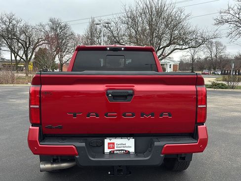 Used 2024 Toyota Tacoma TRD Off-Road w/ TRD Off Road Premium Package image 10