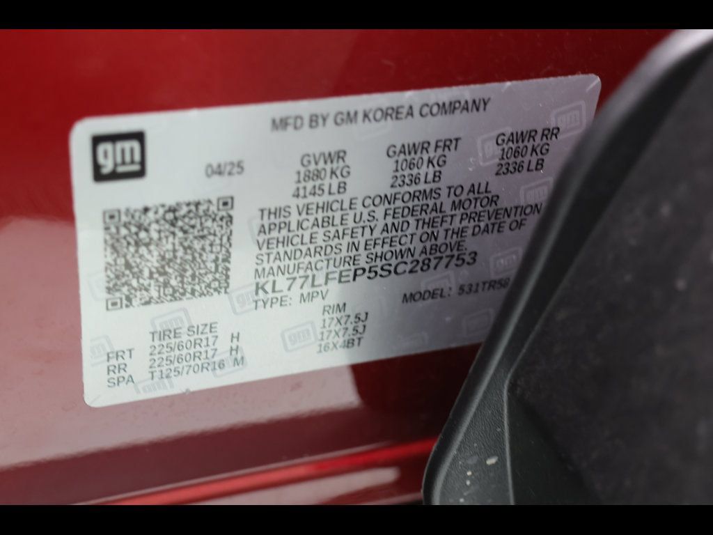 Used 2025 Chevrolet Trax LS w/ LS Convenience Package FWD image 27