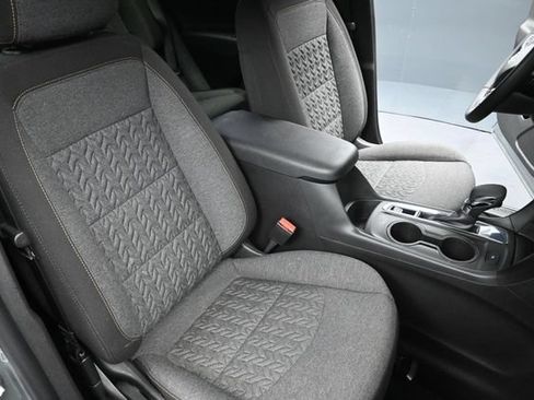 Used 2023 Chevrolet Equinox LT FWD image 22