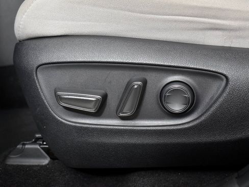 Certified 2022 Toyota RAV4 XLE image 12