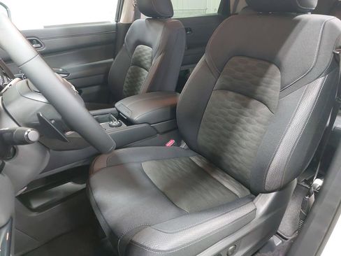 New 2026 Nissan Pathfinder SV AWD/4WD image 16
