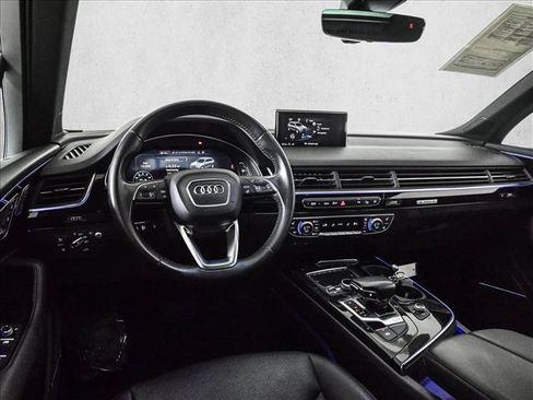 Used 2018 Audi Q7 3.0T Prestige w/ Prestige Package AWD/4WD image 19