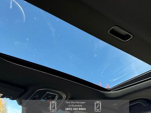 New 2025 Jeep Grand Cherokee L Altitude image 24