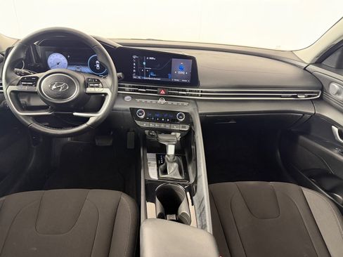 Used 2023 Hyundai Elantra SEL w/ Convenience Package FWD image 22