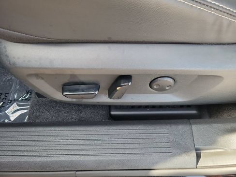 Certified 2024 Nissan Rogue SL w/ SL Premium Package FWD image 17