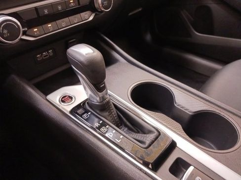 Used 2025 Nissan Altima 2.5 SV image 23